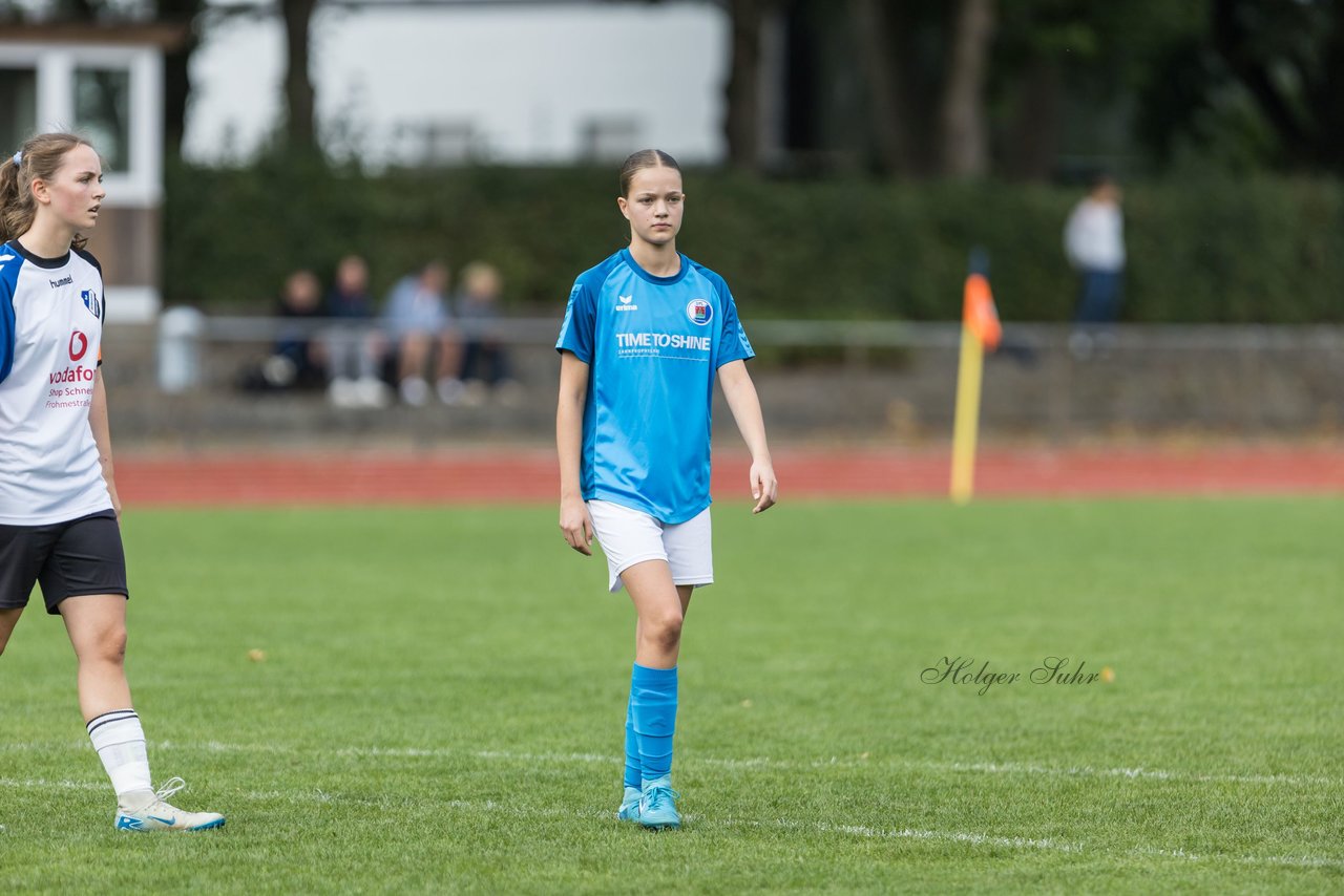 Bild 133 - wBJ VfL Pinneberg - Germania Schnelsen : Ergebnis: 15:1